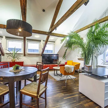 Apartment Between Akropolis And Soboras
